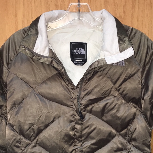 The North Face 550 Down Jacket. - Picture 14 of 14